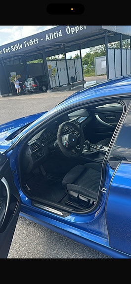 BMW 428i 3 of 5