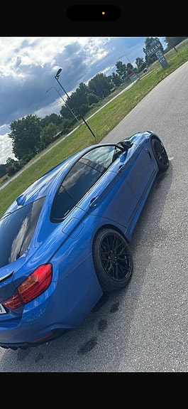 BMW 428i 2 of 5