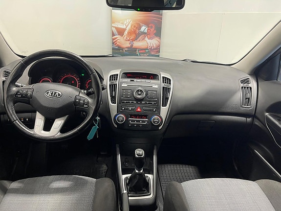 Kia Ceed 13 of 17