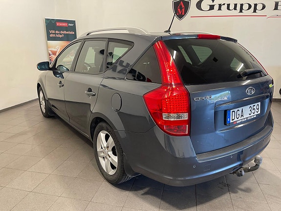 Kia Ceed 10 of 17