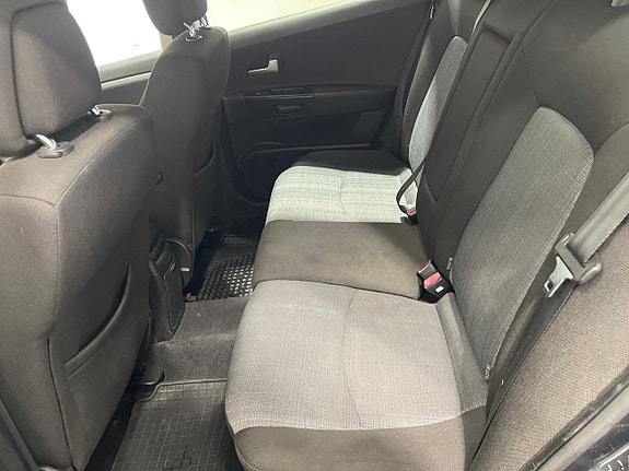 Kia Ceed 17 of 17