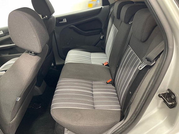 Ford Focus 14 of 14