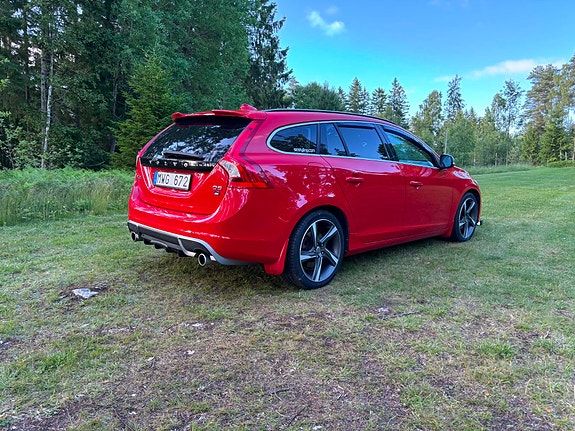 Volvo V60 4 of 5