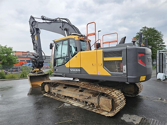 Volvo EC220EL 2 of 6