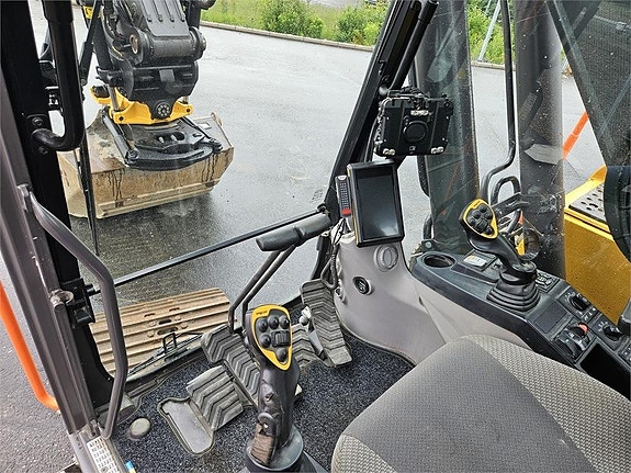Volvo EC220EL 5 of 6