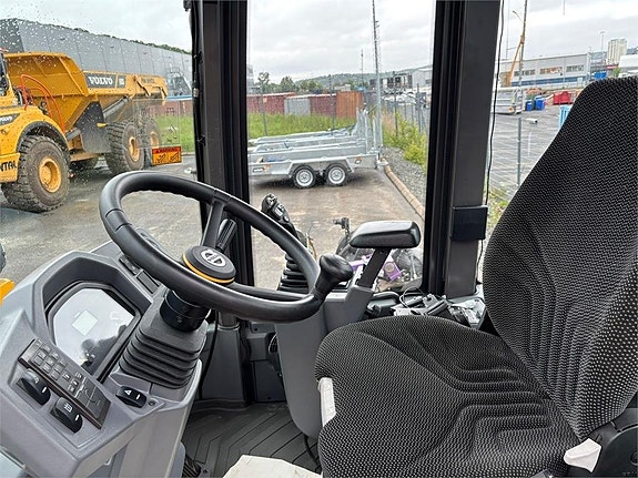 Volvo L35GT 10 of 19