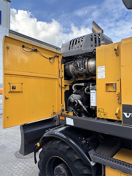 Volvo EWR150E 15 of 21