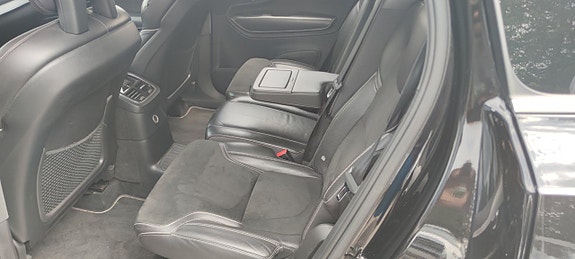Volvo XC90 10 of 12
