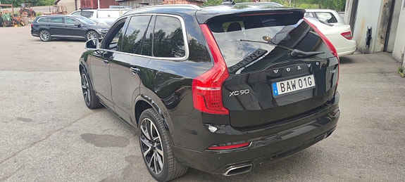 Volvo XC90 4 of 5