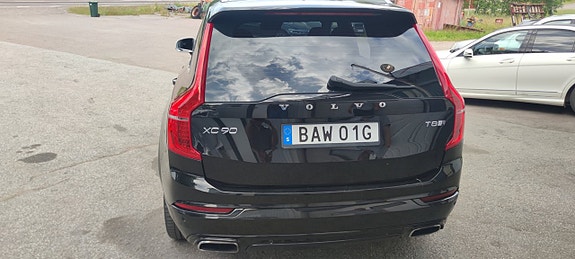 Volvo XC90 7 of 12