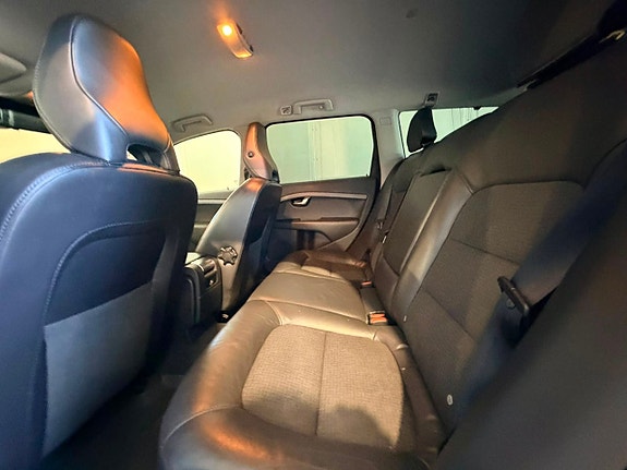 Volvo V70 10 of 20