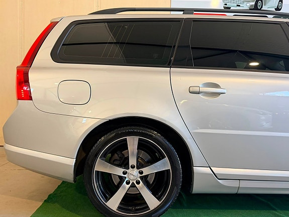 Volvo V70 4 of 20