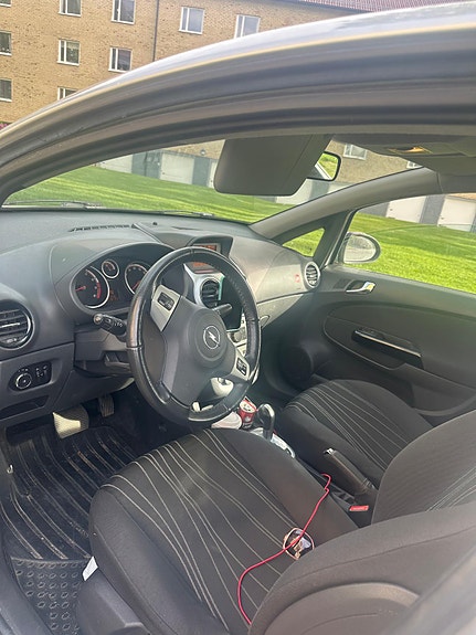 Opel Corsa 4 of 5