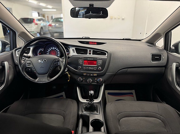 Kia Ceed 4 of 20