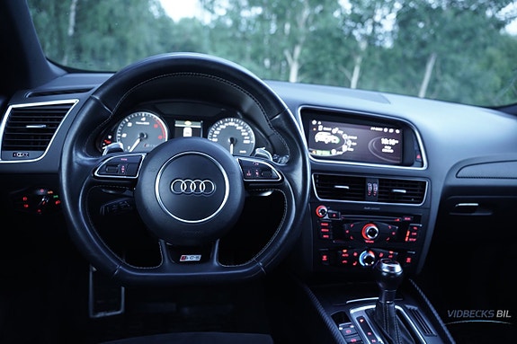 Audi SQ5 10 of 24