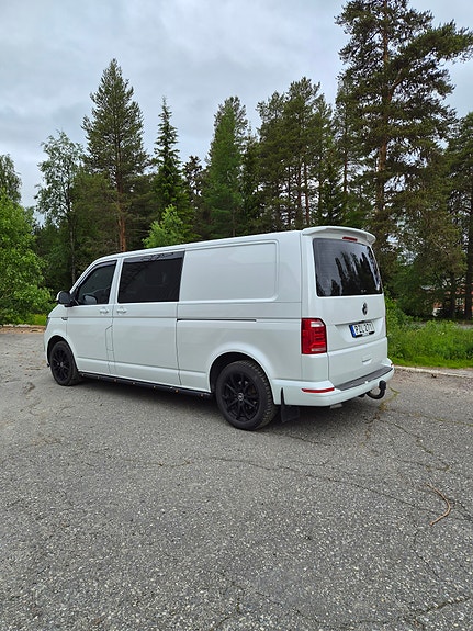 Volkswagen Transporter 2 of 5