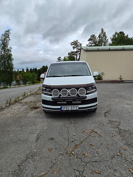 Volkswagen Transporter 3 of 5