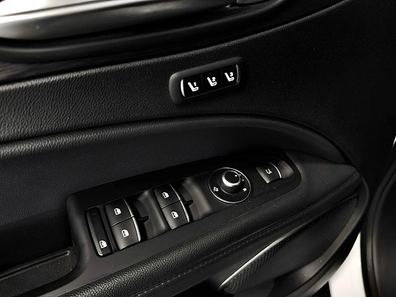 Alfa Romeo Stelvio 19 of 30
