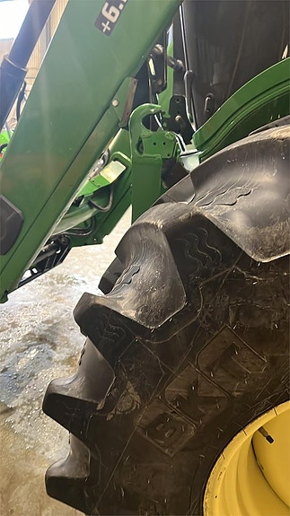 John Deere 6215R 5 of 6