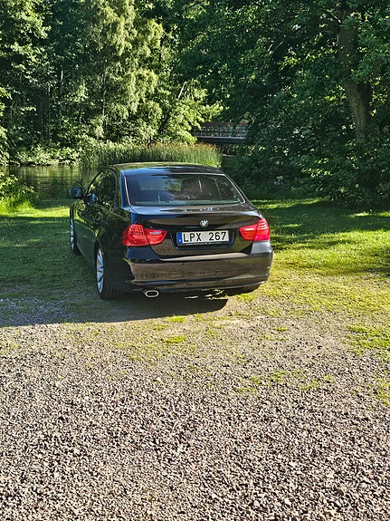 BMW 320d 5 of 5