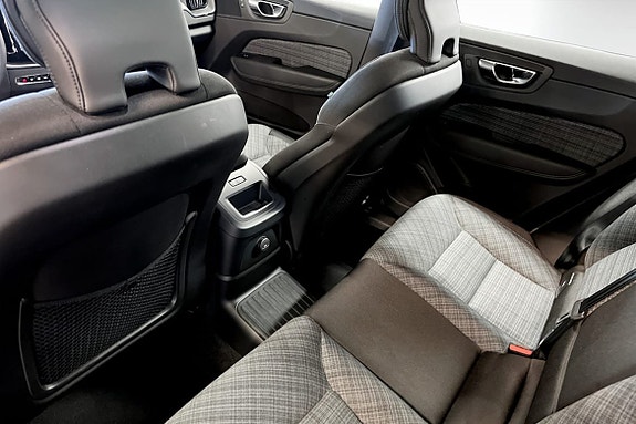 Volvo XC60 8 of 9