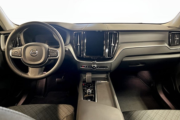 Volvo XC60 4 of 9