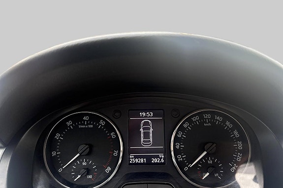 Skoda Rapid 17 of 20