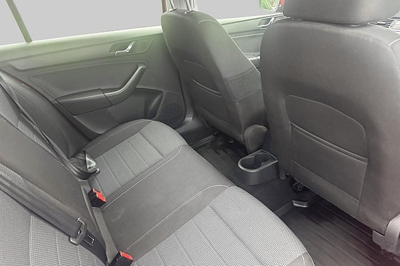 Skoda Rapid 14 of 20