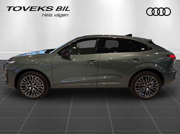Audi Q3 8 of 17