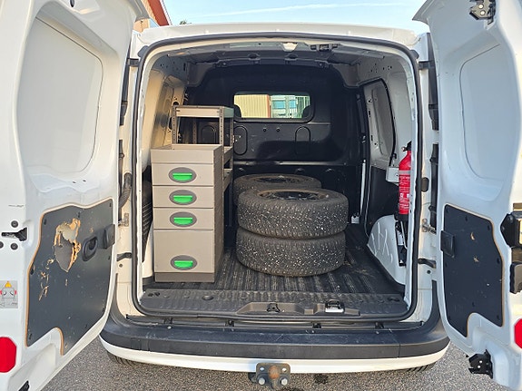 Renault Kangoo Express 16 of 18