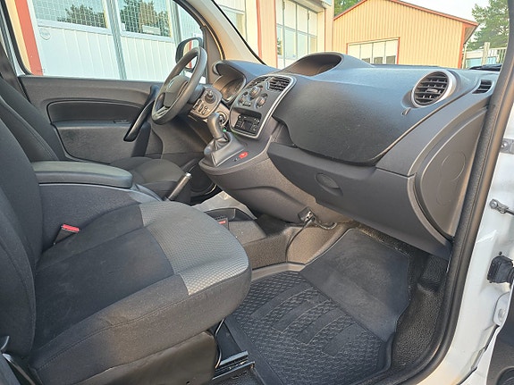 Renault Kangoo Express 9 of 18