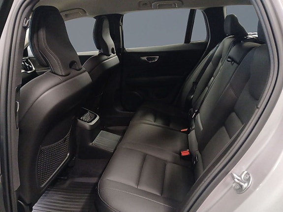 Volvo V60 8 of 14
