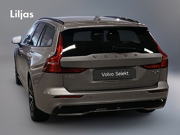 Volvo V60 4 of 5
