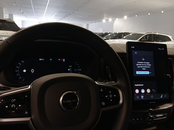 Volvo XC60 12 of 12