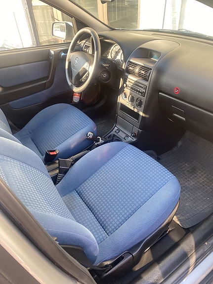 Opel Astra 4 of 5