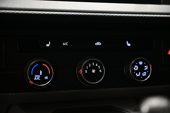 Volkswagen Transporter 23 of 30