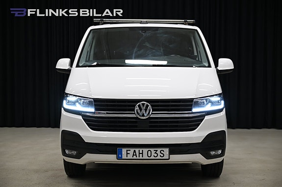 Volkswagen Transporter 12 of 30