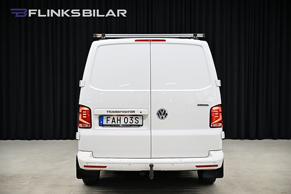 Volkswagen Transporter 10 of 30