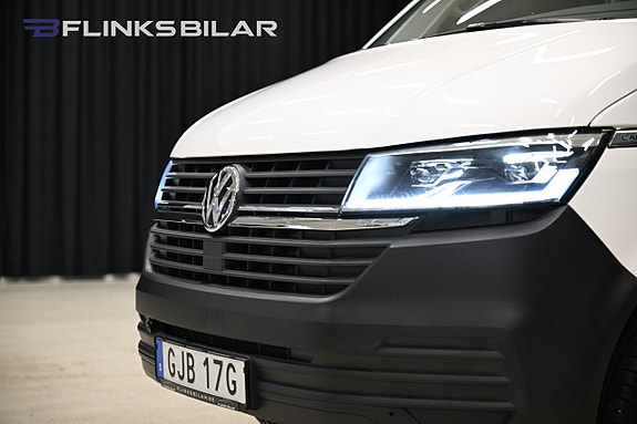 Volkswagen Caravelle 7 of 30