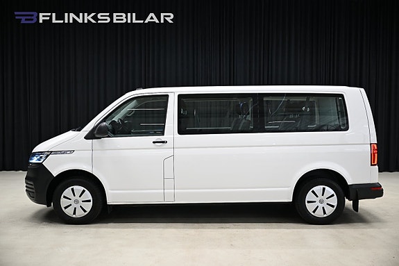 Volkswagen Caravelle 2 of 5