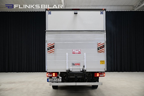Volkswagen Crafter 8 of 27