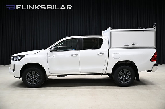 Toyota HiLux 2 of 5
