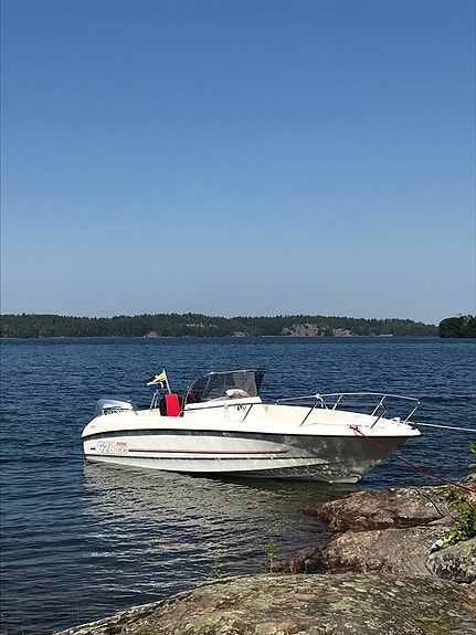 Micore 628 CC - 2018 - Honda 135 - Premium båt - 80 timmar