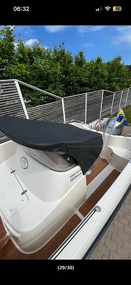 Micore 628 CC - 2018 - Honda 135 - Premium båt - 80 timmar 6 of 16