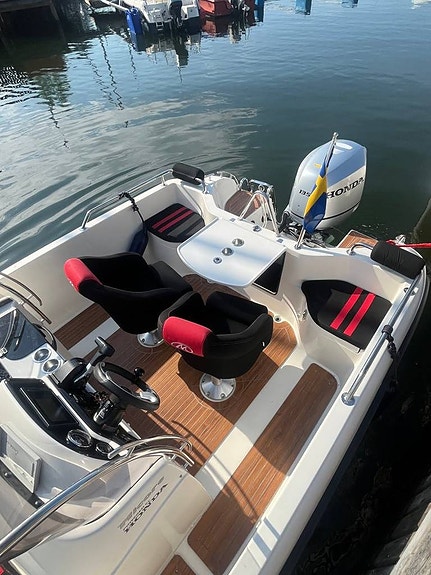 Micore 628 CC - 2018 - Honda 135 - Premium båt - 80 timmar 15 of 16