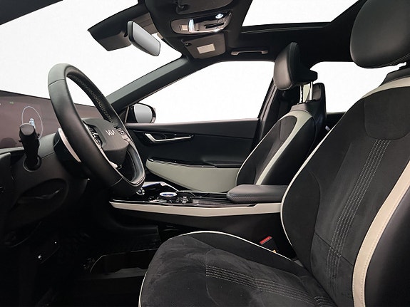 Kia EV6 14 of 30