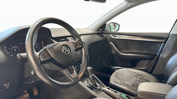 Skoda Octavia 7 of 22