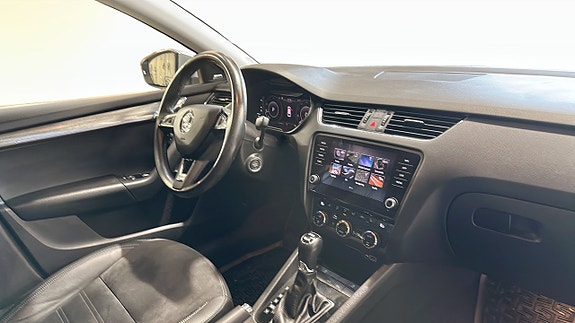 Skoda Octavia 11 of 22