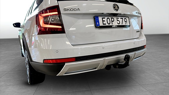 Skoda Octavia 14 of 22