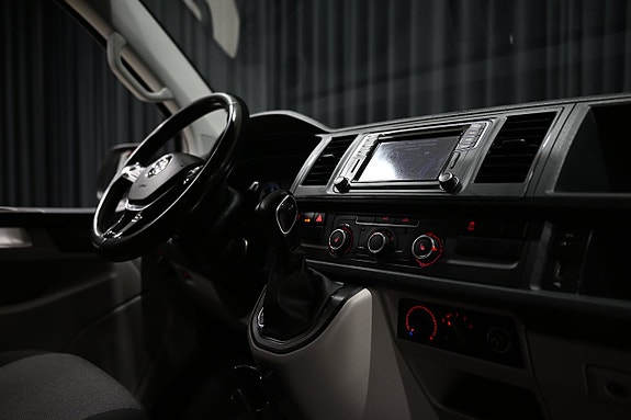 Volkswagen Transporter 30 of 30